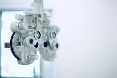 Phoropter göz testi, hastanelerdeki hastalar için göz ölçüm ekipmanı, göz muayenesi Phoropter kırıcı. 