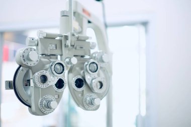 Phoropter göz testi, hastanelerdeki hastalar için göz ölçüm ekipmanı, göz muayenesi Phoropter kırıcı. 