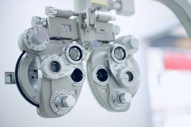 Phoropter göz testi, hastanelerdeki hastalar için göz ölçüm ekipmanı, göz muayenesi Phoropter kırıcı. 