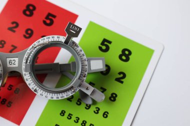 Yüksek miyop görme duyusu için reçeteli gözlüklerin yarısı görme duyusu ölçme aracı arka plan, deneme çerçevesi, göz testi, göz testi, deneme çerçevesi gözlüğü için optometrist deneme çerçevesi