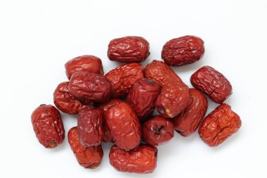 Kurumuş meyve beyaz arka planda izole edilmiş, kurutulmuş meyve suyu beyaz arkaplanda. 