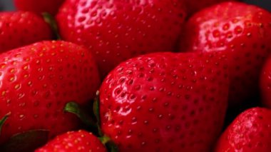 Çilek meyvesi, olgun çilek. 