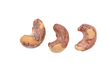 Ceviz fıstığı beyaz, fındık yiyeceği izole edilmiş. 