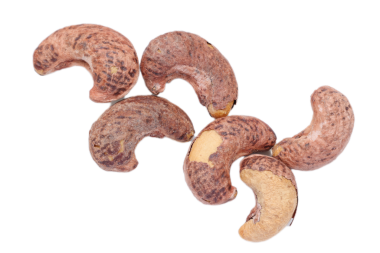 Ceviz fıstığı beyaz, fındık yiyeceği izole edilmiş. 