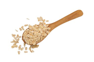 Beyaz arka planda yulaf ezmesi manzarası, yulaf ezmesi kahvaltısı. 