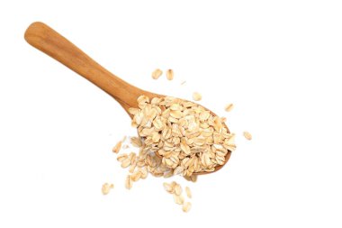 Beyaz arka planda yulaf ezmesi manzarası, yulaf ezmesi kahvaltısı. 