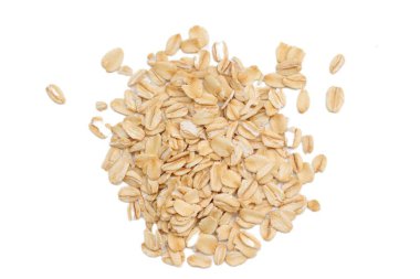 Beyaz arka planda yulaf ezmesi manzarası, yulaf ezmesi kahvaltısı. 