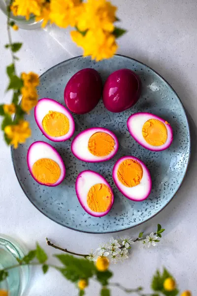 Вареные Яйца Маринованные Свекловичном Соке — стоковое фото
