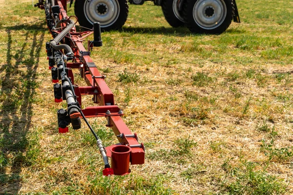 Maschine Zum Sprühen Von Pestiziden Und Herbiziden Auf Dem Feld — Stockfoto