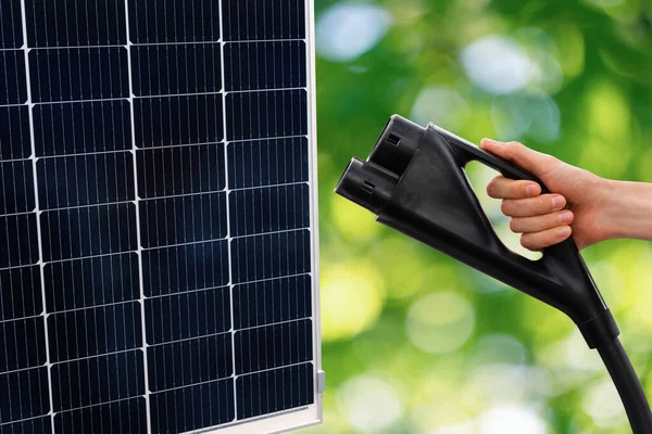 Solar Panel Green Blurred Background High Quality Photo — Stock Photo, Image
