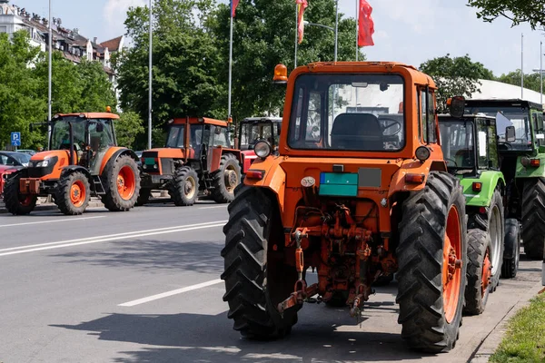 Petani Memblokir Lalu Lintas Dengan Traktor Selama Protes — Stok Foto