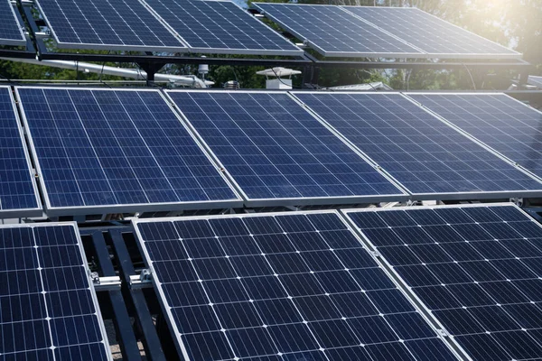 Mobil Güneş Enerjisi Santrali Yenilenebilir Enerji Sürdürülebilir Kalkınma — Stok fotoğraf