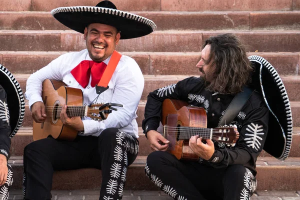 Mexikanischer Musiker Mariachi Band Auf Einer Straße Der Stadt — Stockfoto