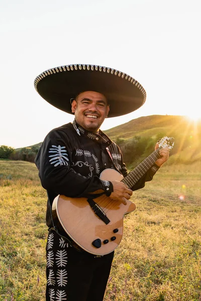 Mexikanische Musiker Mariachi Mit Gitarren Mexikanische Musiker Mariachi Mit Gitarre — Stockfoto
