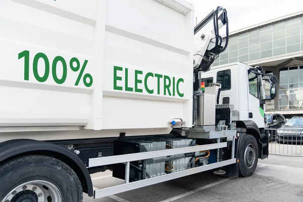 Concept Full Electric Garbage Truck Green Energy Vehicle — Stock Photo, Image