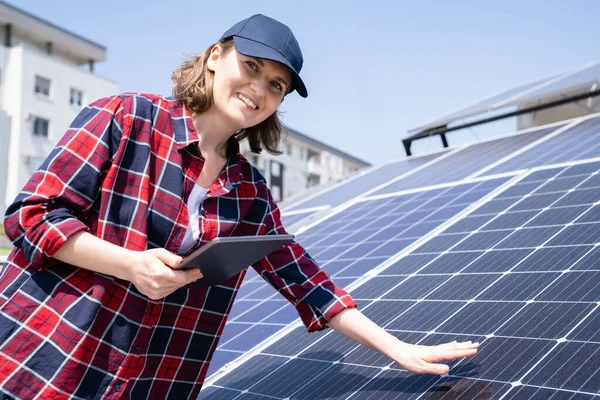 Woman Digital Tablet Background Mobile Solar Power Station — Stock Photo, Image
