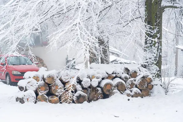 Stack Firewood Background House Winter Heating Season — Stock Photo, Image