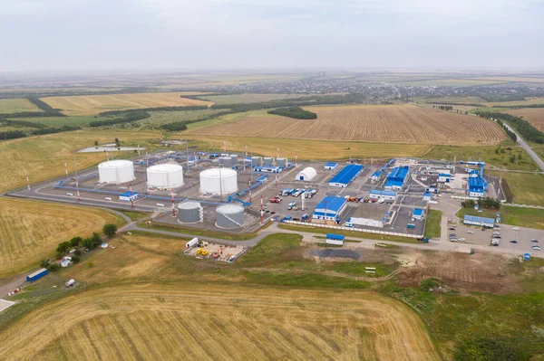 Petrol Yakıt Depolama Tankı Çiftliğinin Havadan Görüntüsü — Stok fotoğraf