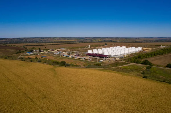 Petrol Yakıt Depolama Tankı Çiftliği Yapımı Hava Görünümü — Stok fotoğraf