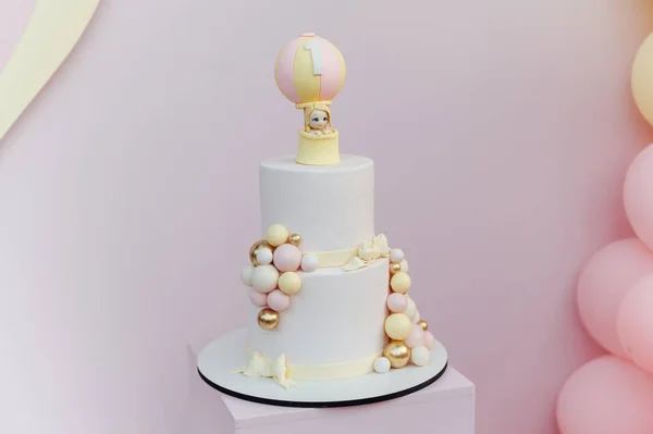 Első Születésnapi Rózsaszín Torta Díszítéssel Torta Összetörni — Stock Fotó