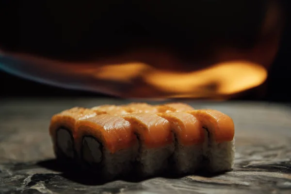 Sushi Burning Roasting Rolls According Traditional Japanese Recipe — Stock Photo, Image
