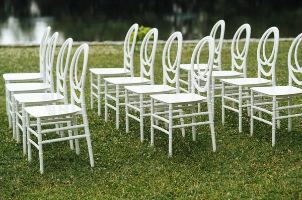 Chairs Set Green Lawn Preparation Wedding Reception — Stock Photo, Image