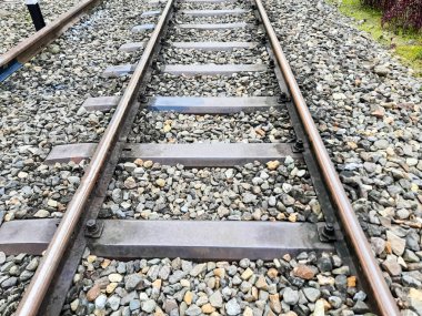 Endonezya 'nın demiryolu hatları sömürge döneminden kalma tarihi bir miras.