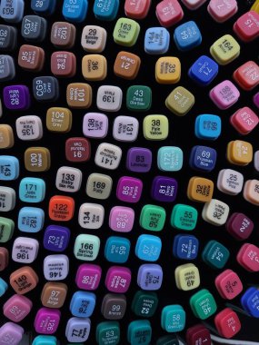 Sanatçı kalemlerinden yapılan kavramsal soyut desen. Editör tasarımları ya da görsel ilham için harika