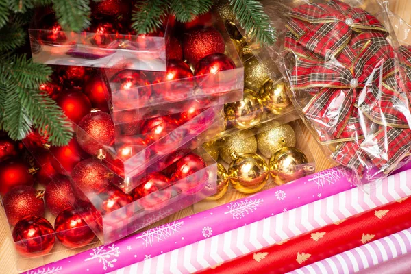 Christmas Baubles Bows Wrapping Paper Wooden Table Christmas Preparations Concept — Stockfoto