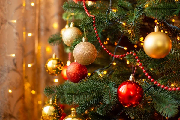 Close Shot Christmas Tree Bright Lights Background Beautiful Interior Warm — Stockfoto