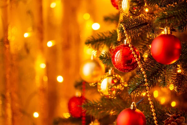 Christmas Tree Illuminated Bright Warm Electric Garland Lights Beautiful Decorated — Stockfoto
