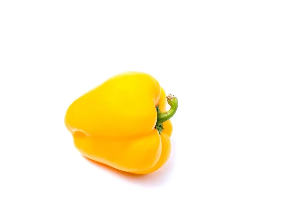 Pimenta Amarela Sino Isolada Branco Com Caminho Recorte Pimenta Paprica — Fotografia de Stock