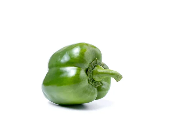 Peperoncino Verde Isolato Bianco Con Percorso Ritaglio Peperoni Paprika — Foto Stock