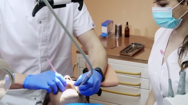 Expertenzahnpflege Für Optimale Mundgesundheit Und Schöne Zähne Gesundes Lächeln — Stockvideo
