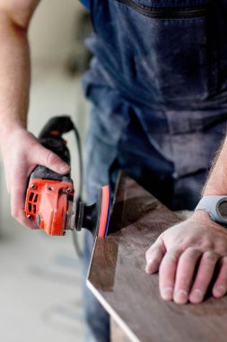 Zemin döşemesi için profesyonel döşeme döşemeleri. İnşaat, yenileme, onarım...