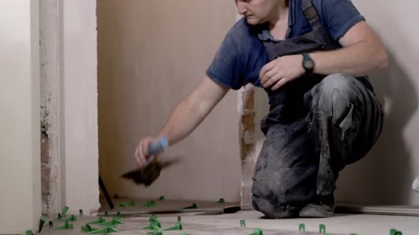 Tiler Placing Ceramic Wall Tile Position Adhesive Lash Tile Leveling — Stock Video