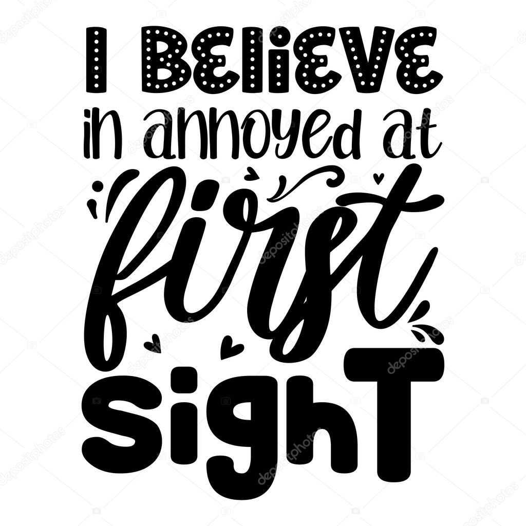 Creo en el diseño de vectores tipográficos a primera vista, texto