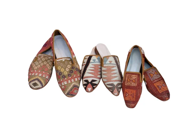 Sapatos de couro colorido marroquina images libres de droit, photos de  Sapatos de couro colorido marroquina | Depositphotos