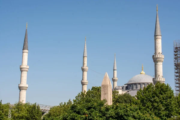 stock image The Blue Mosque and The Obelisk of Theodosius. Histoical monuments and travel destination.