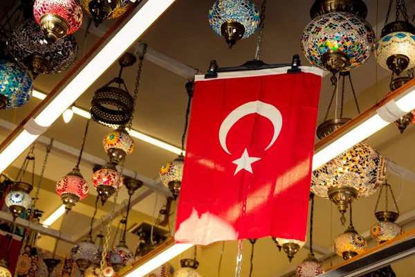 Beyaz Yıldız Manzaralı Türk Ulusal Bayrağı — Stok fotoğraf