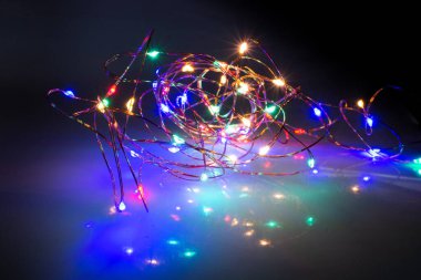 Parlayan ışık, noel partisi dekorasyonu. Parlak arkaplan seti