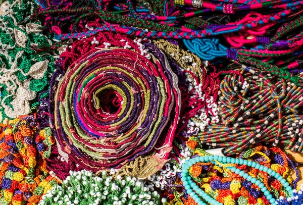 Bunte Perlen Verschiedenen Farben Auf Einem Markt — Stockfoto