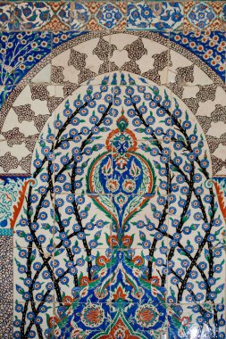 Osmanlı el yapımı çiçek desenli Türk fayansları