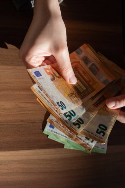 Avro faturalarının geçmişi. Avro parasının bir kısmı