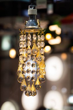 Dekoratif stil filament ampulleri görünürde