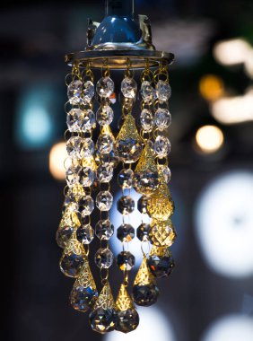 Dekoratif stil filament ampulleri görünürde