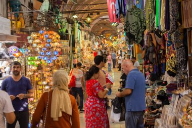 Grand Bazaar, Türkiye, dünyanın en büyük ve en eski kapalı pazarlarından biri..