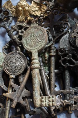 Metalden yapılmış Retro biçimli renk dekoratif anahtarı