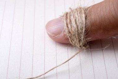 Kahverengi renk keten ip parmak rulo