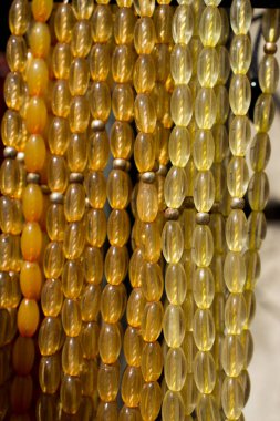 Çeşitli renkte tespih seti